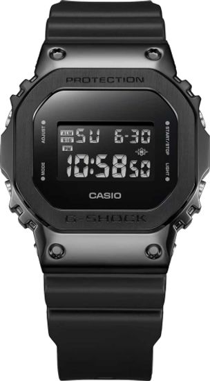 Наручные часы Casio GM-5600UB-1D