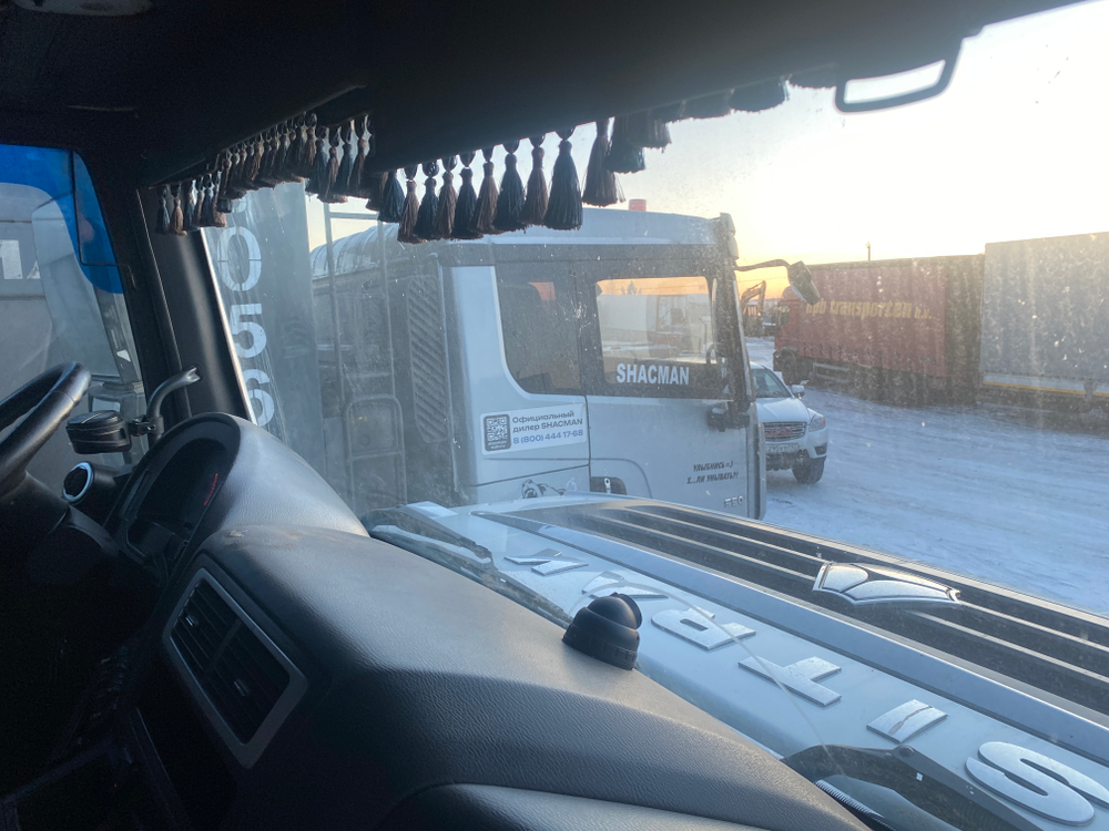 SITRAK C7H 6x4 Седельный тягач ZZ4256V364HE (Дизельный, 10,5 л, 441 л.с., MT)