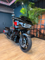 Harley-Davidson CVO Road Glide ST 121 (Hot Lap) 2025