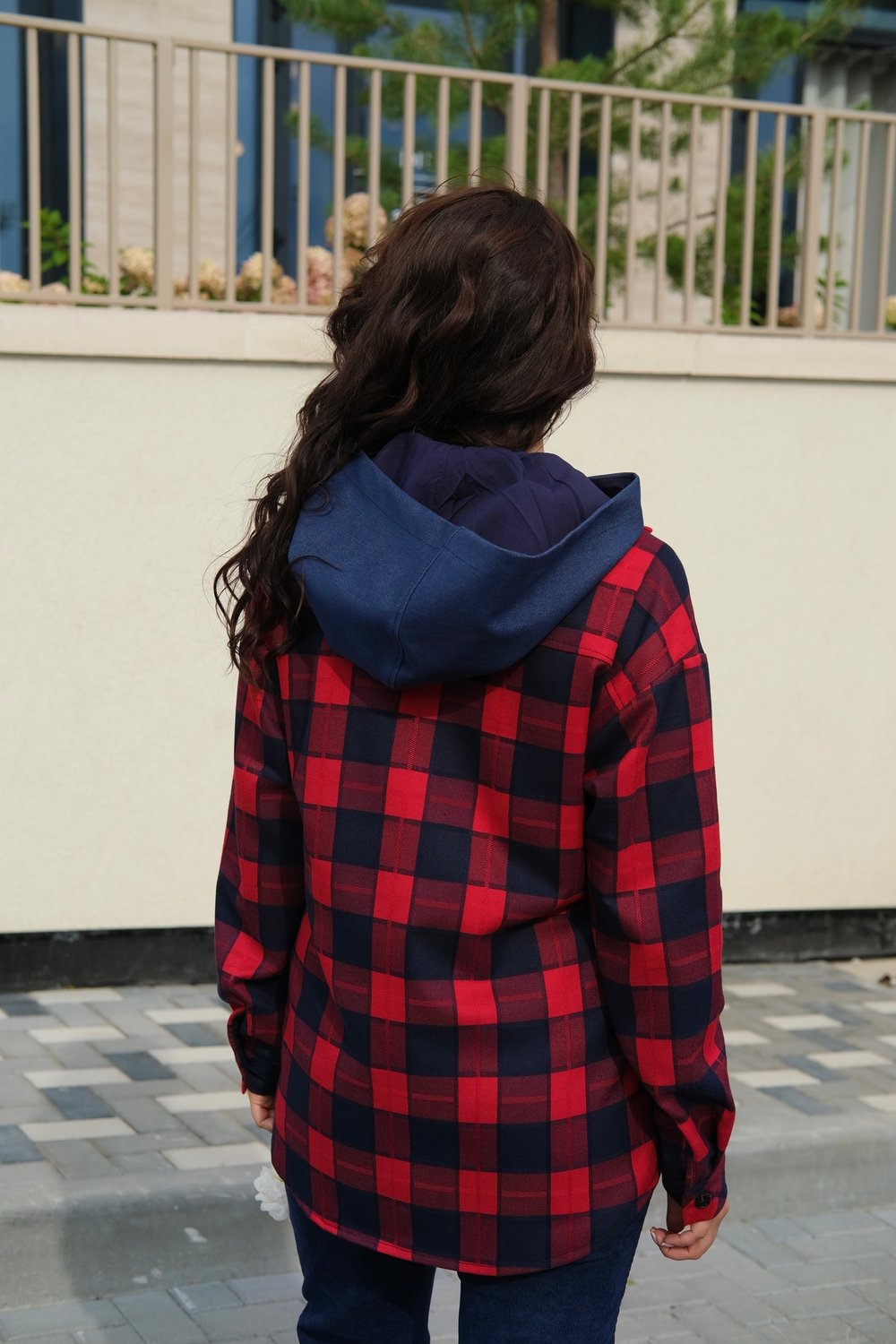 Рубашка в клетку со съемным капюшоном