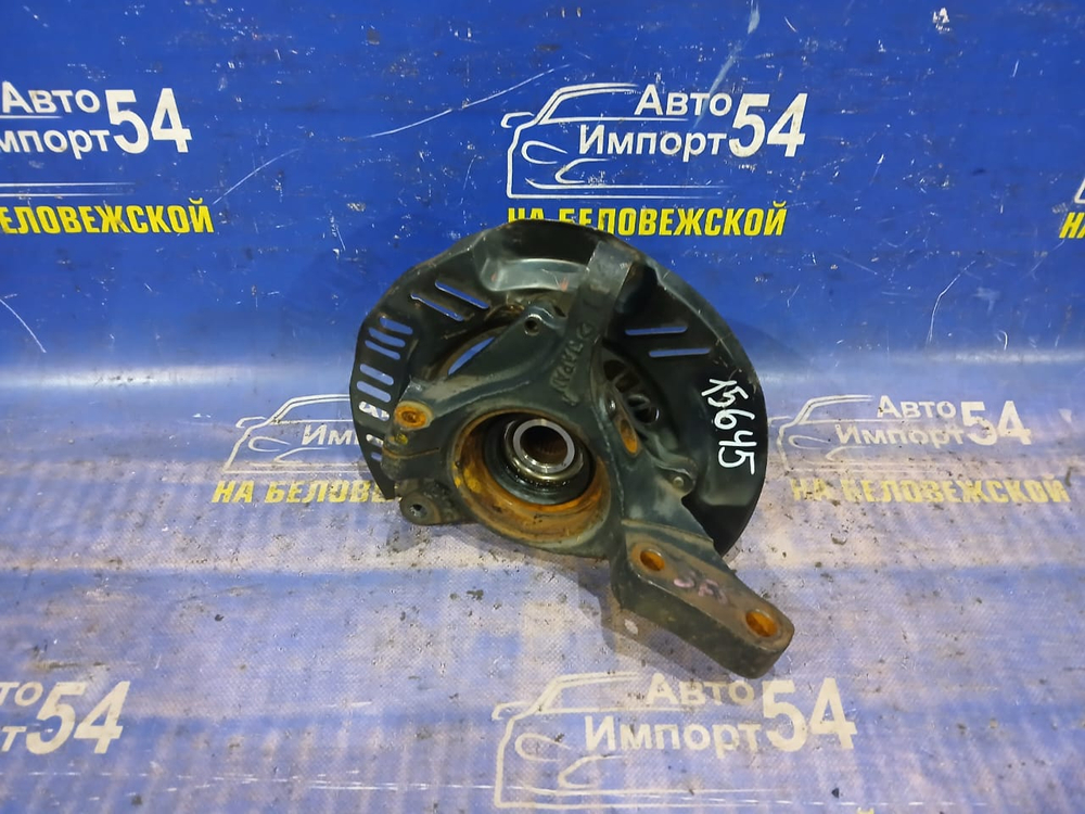 Ступица передняя правая SUBARU FORESTER 1999-2002