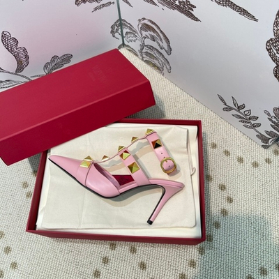 Valentino Garavani Roman Stud 8.5 cm