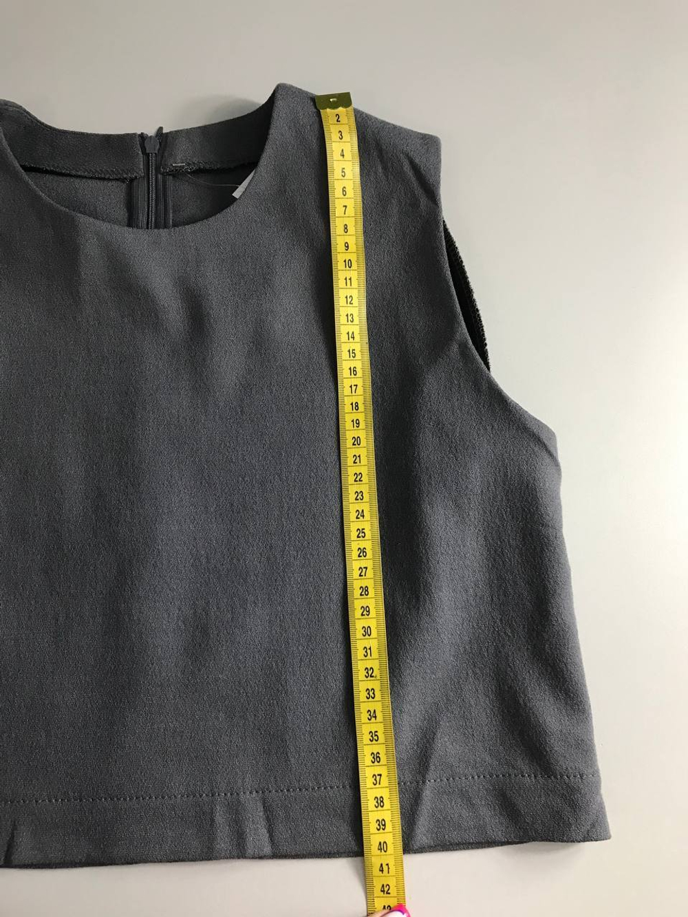 Топ в классическом дизайне, визуально 44 размер