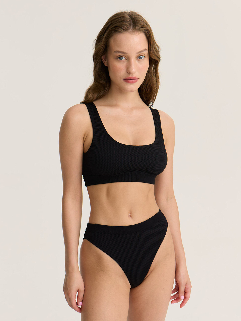 Купальные трусы бикини с высокой посадкой