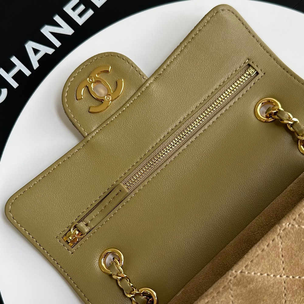 Chanel Mini Classic Handbag 20 cm
