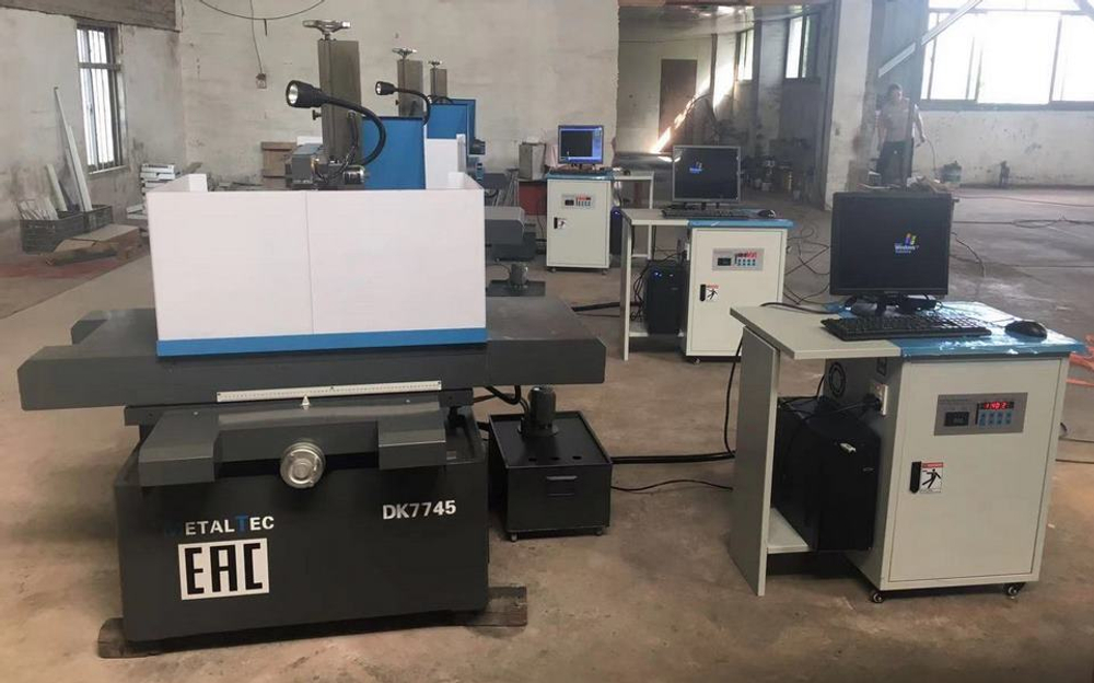 MetalTec DK 7745 Электроэрозионный однопроходной проволочно-вырезной станок
