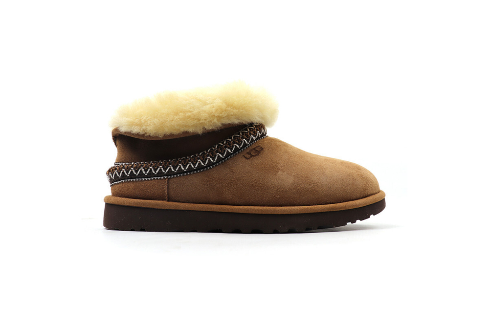 UGG Classic Mini Cresent Chestnut
