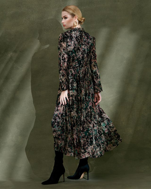 Платье с панбархатом в мелкий цветочек