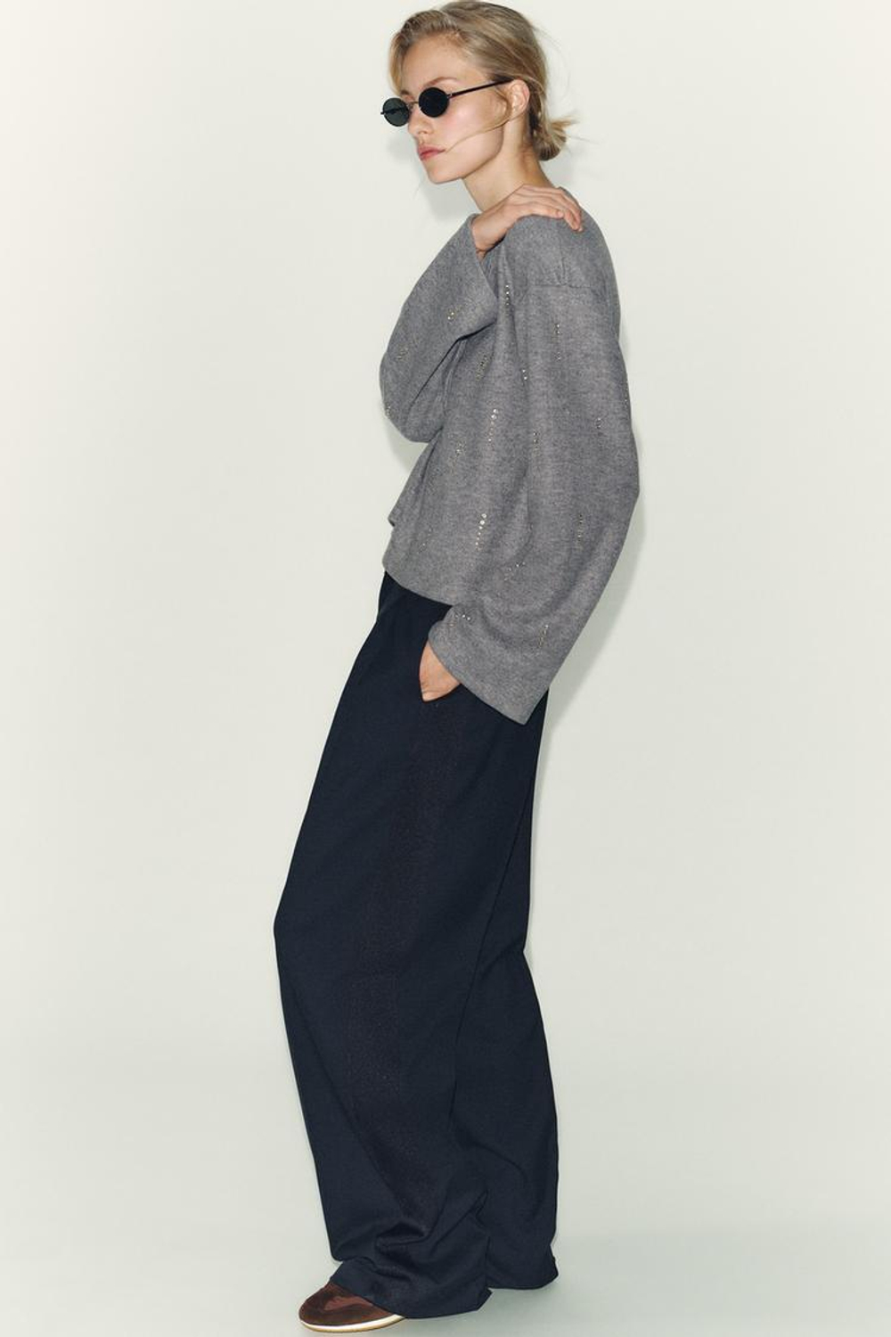 ZARA СВИТЕР В РУБЧИК СО СТРАЗАМИ, СЕРЫЙ МЕЛАНЖ