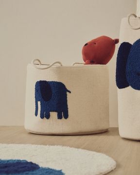 Корзина из хлопка Tandani бежевого цвета с синим слоном 30 см