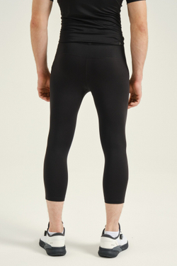 Тайтсы мужские Anta 3/4 TECH TRN