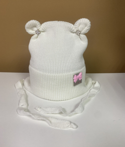 Шапка "Milli" на девочку вязаная на завязках из 100% акрила с х/б подкладкой на размер 48-50 цвета в ассорт.