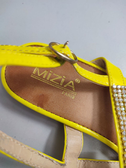Босоножки Mizia яркие 38 размер