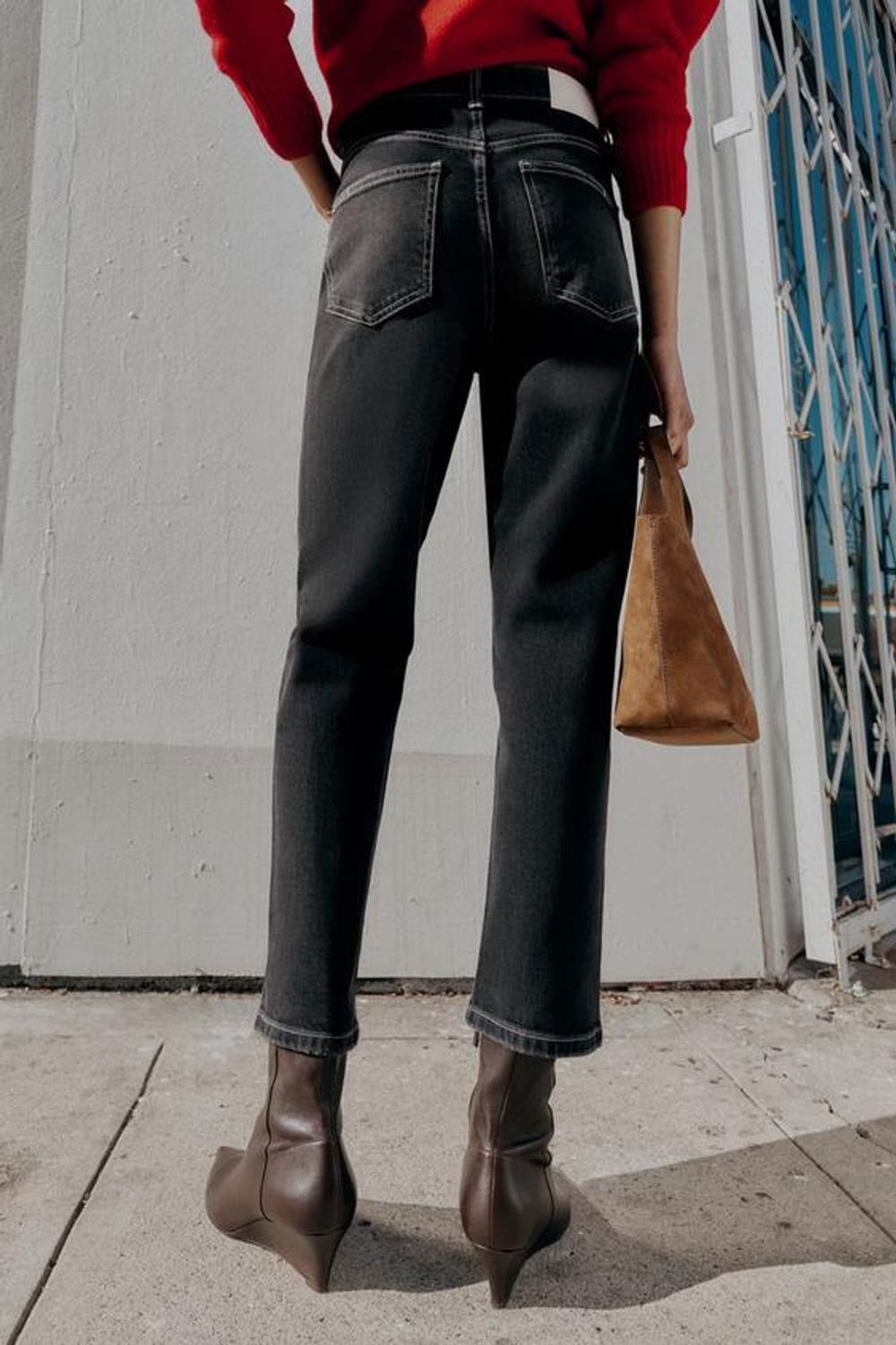 ZARA ДЖИНСЫ Z.01 MOM FIT С ВЫСОКОЙ ПОСАДКОЙ, ЧЕРНЫЙ