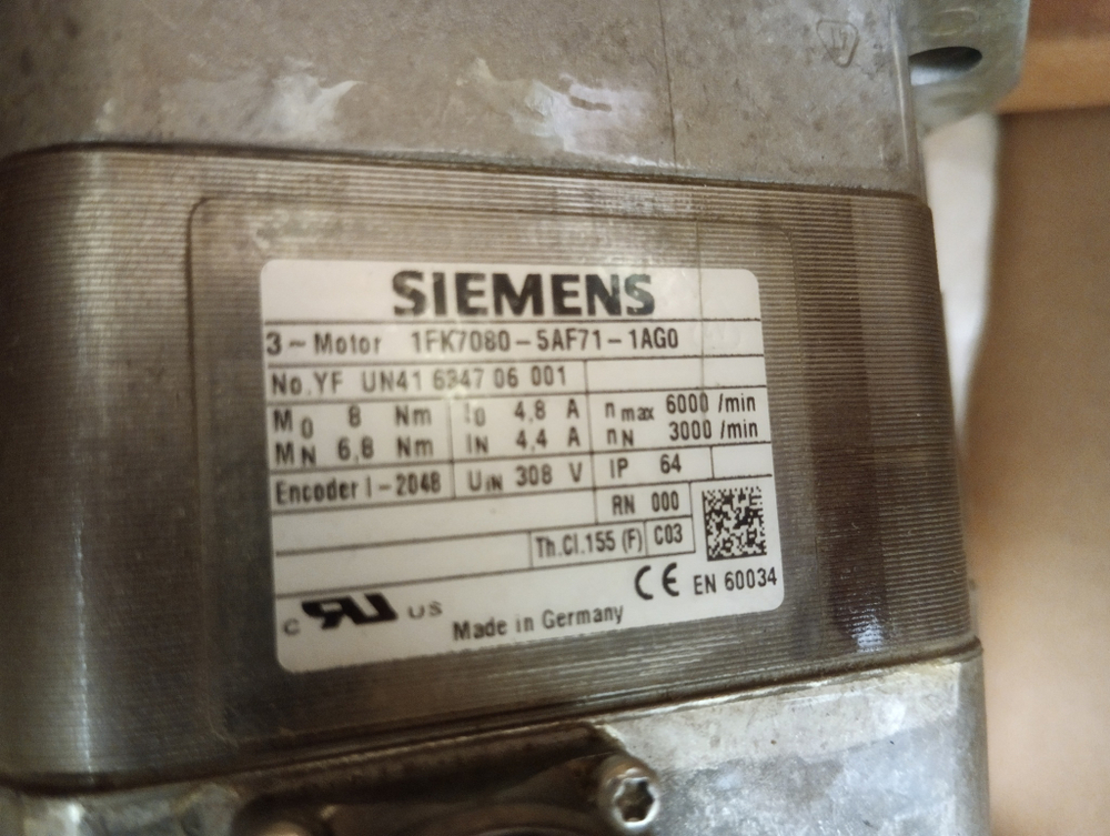 Siemens 1FK7080-5AF71-1AG0 новое