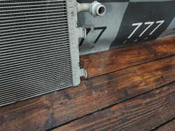 Радиатор охлаждения АКБ Mercedes GLE (V167) 18-нв Б/У Оригинал A1675000400