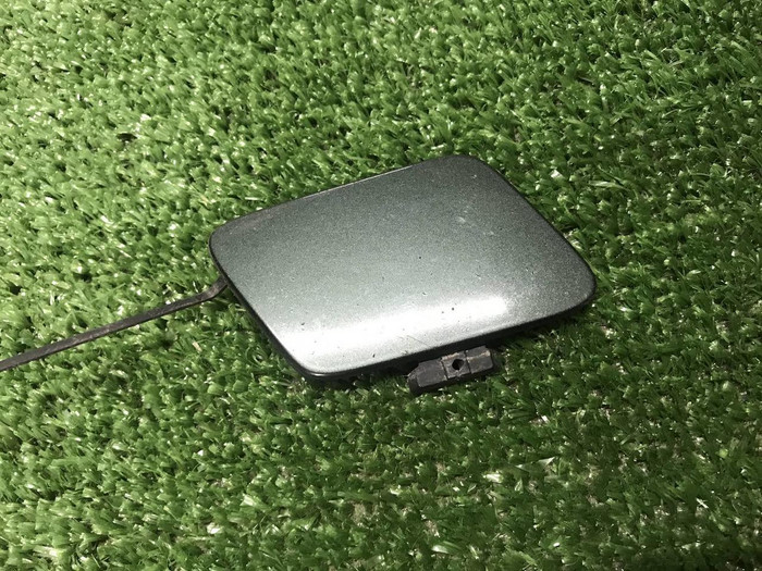 Заглушка буксировочного крюка Audi A4 B9 (15-20)