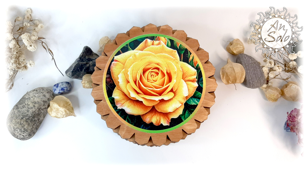 Большая деревянная шкатулка "Желтая роза"