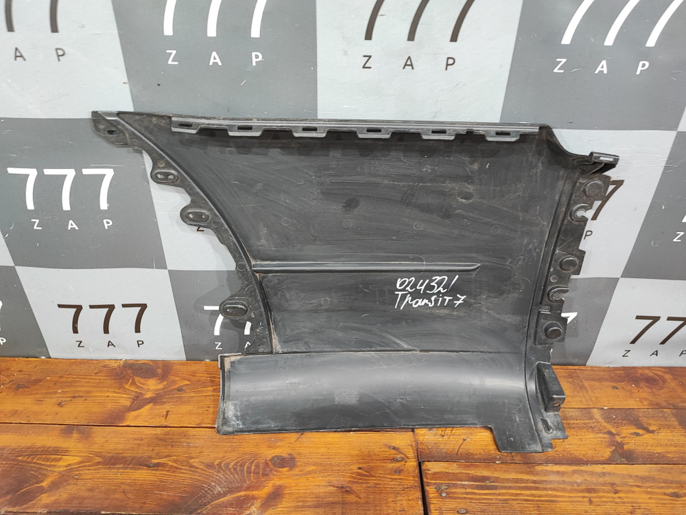 Бампер задний правая часть Ford Transit 7 14-22 Б/У Оригинал 1867574
