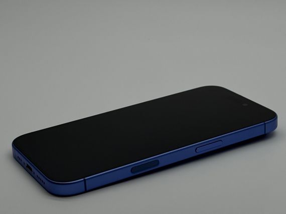 iPhone 16 128Gb Ultramarine