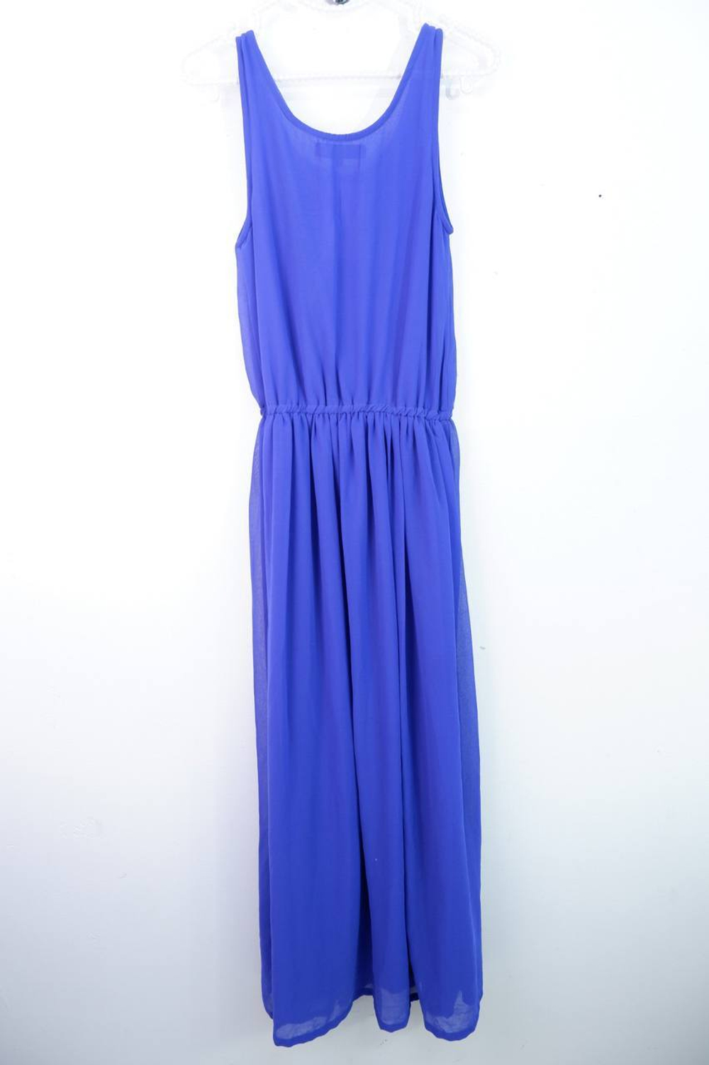 Платье Incity красивого цвета, визуально на 48 размер