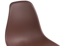 Пластиковый стул Eames PC-015 brown