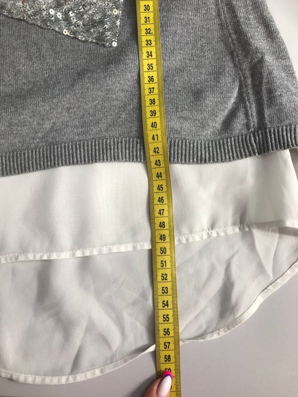 Джемпер с пайетками, визуально на 10 лет