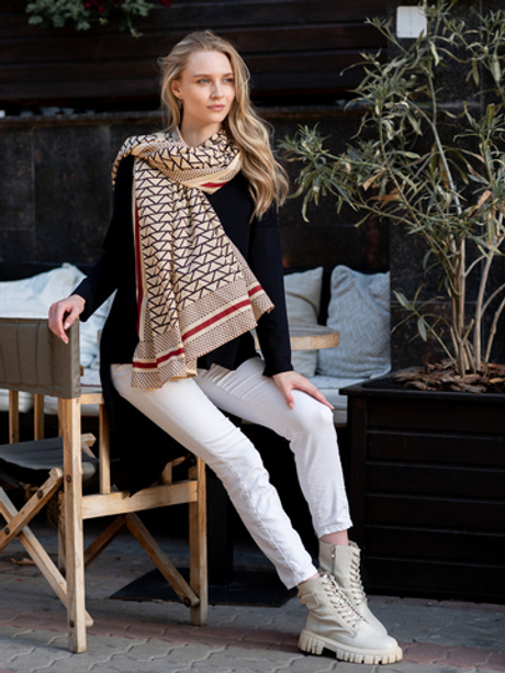 Легкий шарф-платок