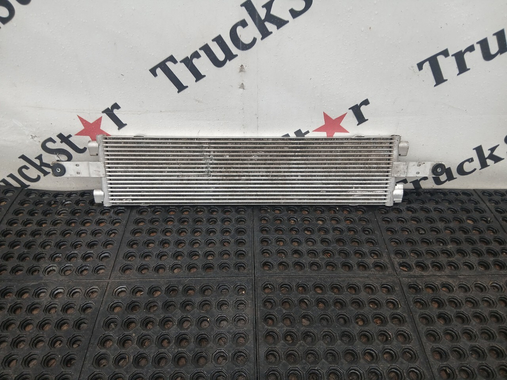 Радиатор масла КПП