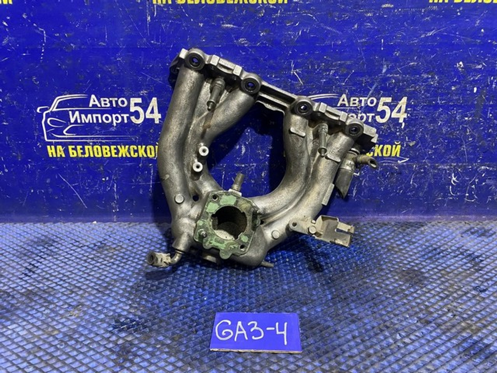 Коллектор впускной Honda LOGO 1997