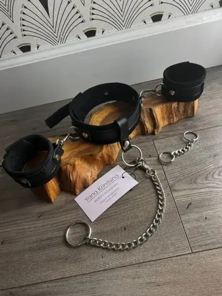 Комплект ошейник и наручники Indigo кожа с поводком (арт-543)