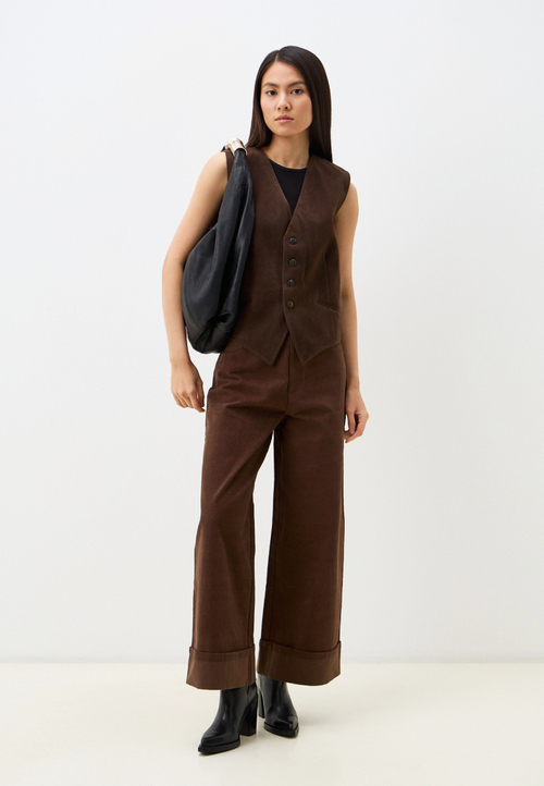 Костюмный жилет