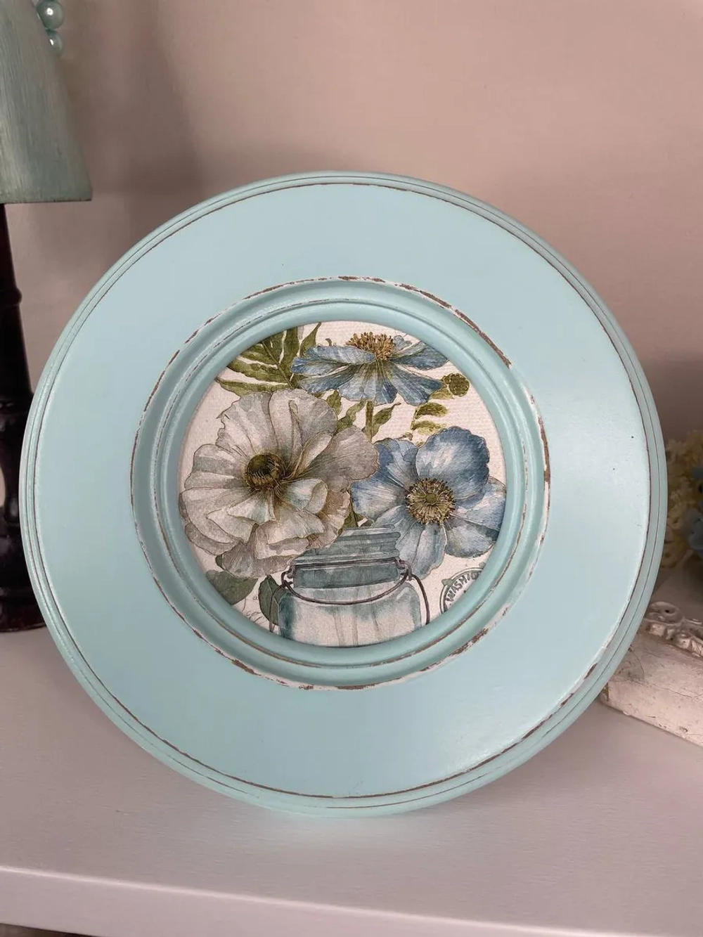 Картина на стену интерьерная в круглой раме