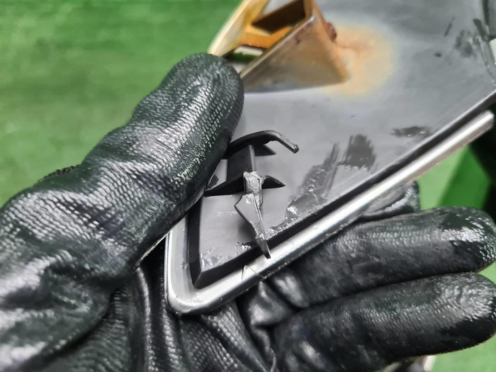 Накладка ПТФ левая Infiniti QX60 (2016-2020)