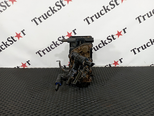 Блок клапанов пневмоподвески 2017г.