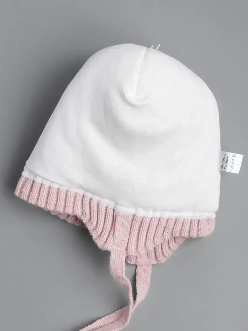 Шапка зимняя вязаная с помпоном для девочки