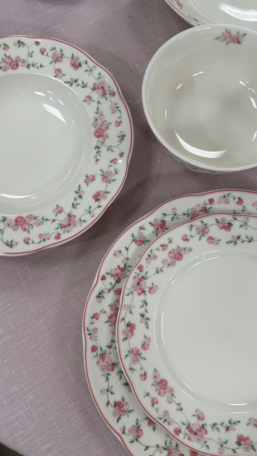 Тарелка классическая d=21 cм,фарфор "NOBLE" серия "Retro Ritz-La Vie En Rose"