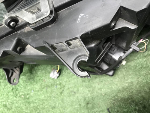 Фара правая Toyota RAV4 5 XA50 (18-нв) LED