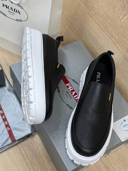 Слипоны Prada