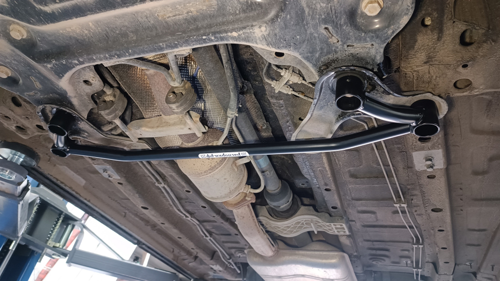 Распорка передняя нижняя Chery Tiggo 8 Pro, 7 Pro Max, Jaecco j7 (ПОД ЗАКАЗ)