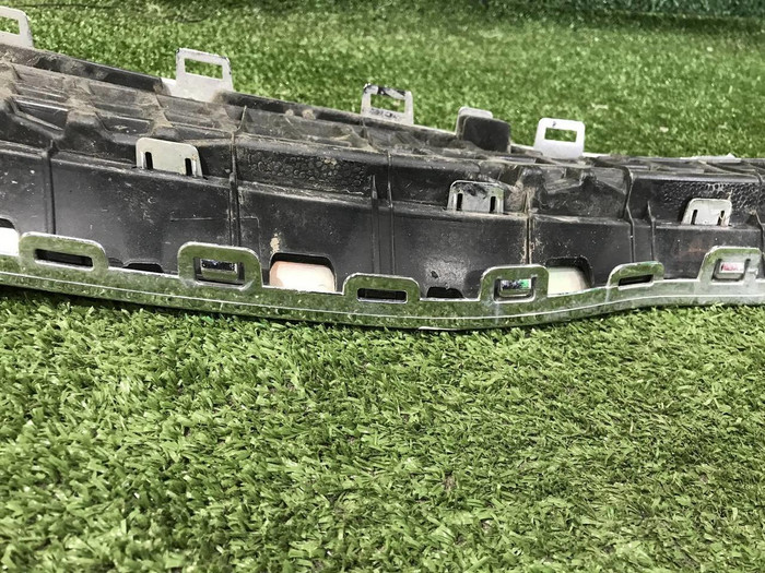 Решетка радиатора KIA Rio 4 X-Line (2017-2020)