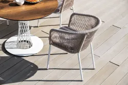 "Марсель" стул плетеный из роупа, каркас алюминий белый муар, роуп бежевый круглый, ткань бежевая 035