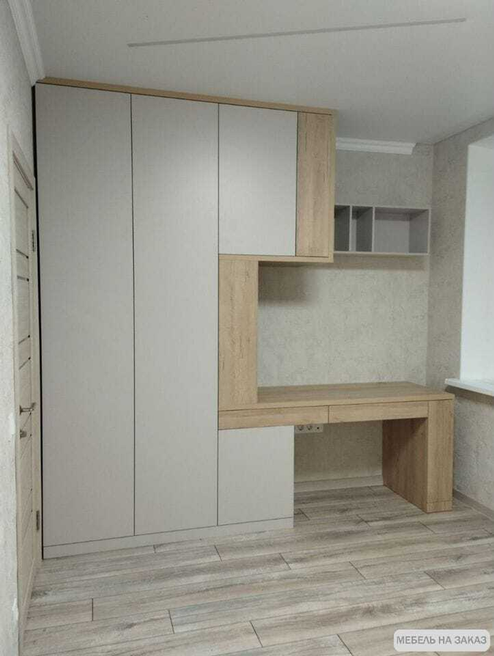 Стенка в детскую комнату со столом и шкафом