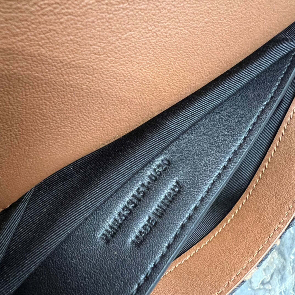 Yves Saint Laurent Niki 22 cm