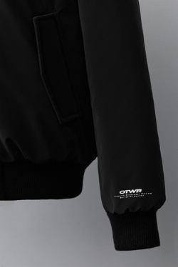 ZARA ПРОРЕЗИНЕННЫЙ БОМБЕР С ОТСТЕГИВАЮЩИМСЯ ФЛИСОВЫМ КАПЮШОНОМ, ЧЕРНЫЙ