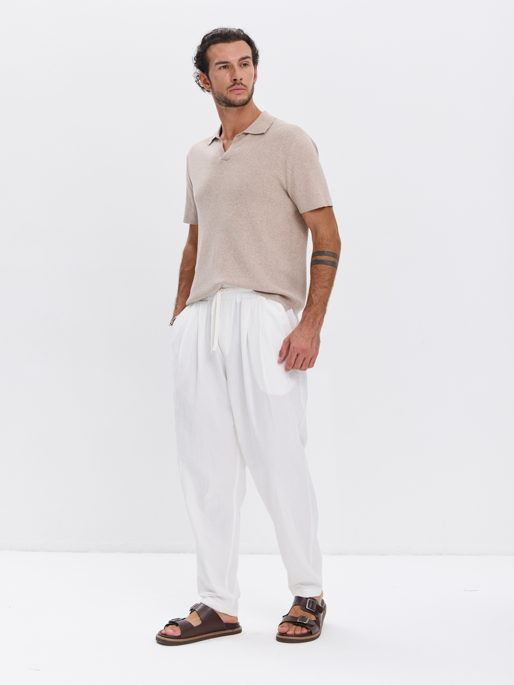 Штаны хлопковые с защипами