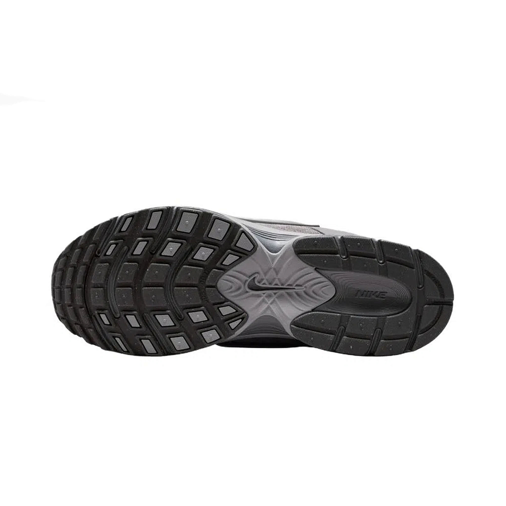 Мужские кроссовки Nike V5 RNR SUEDE