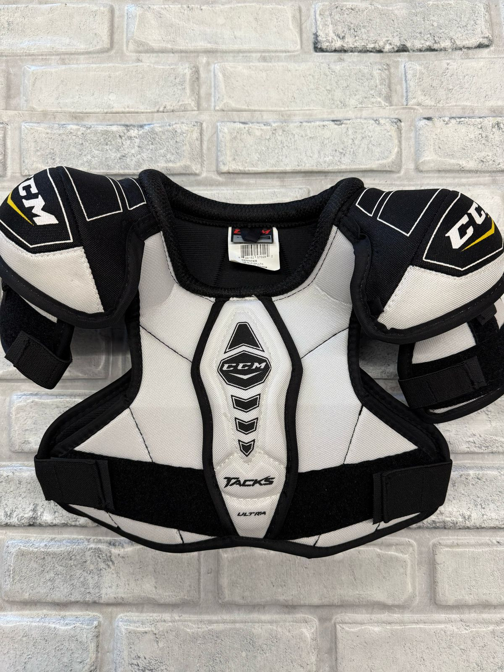 CCM tacks ultra YTH L