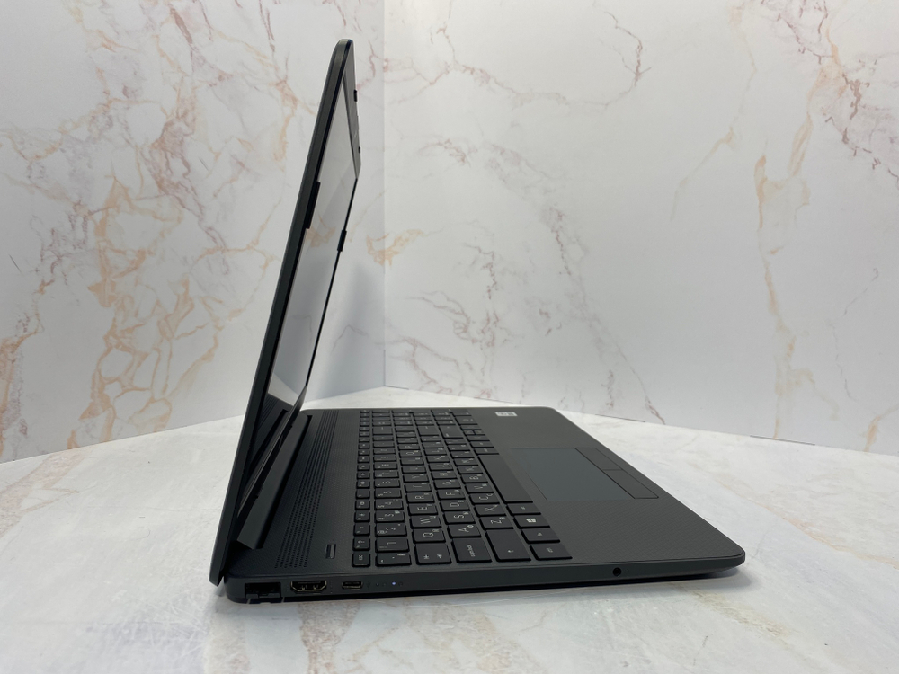 Ноутбук HP 15-dw1126ur. Конфигурация: Intel Core i3 10110U/8GB/512GB SSD/Intel UHD Graphics 620/15,6 (1920/1080) IPS/DOS/B2