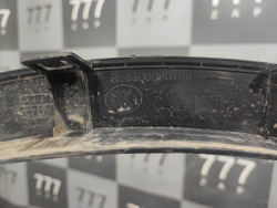 Накладка крыла переднего правого Geely Atlas Pro 21-нв Б/У Оригинал 5049014200